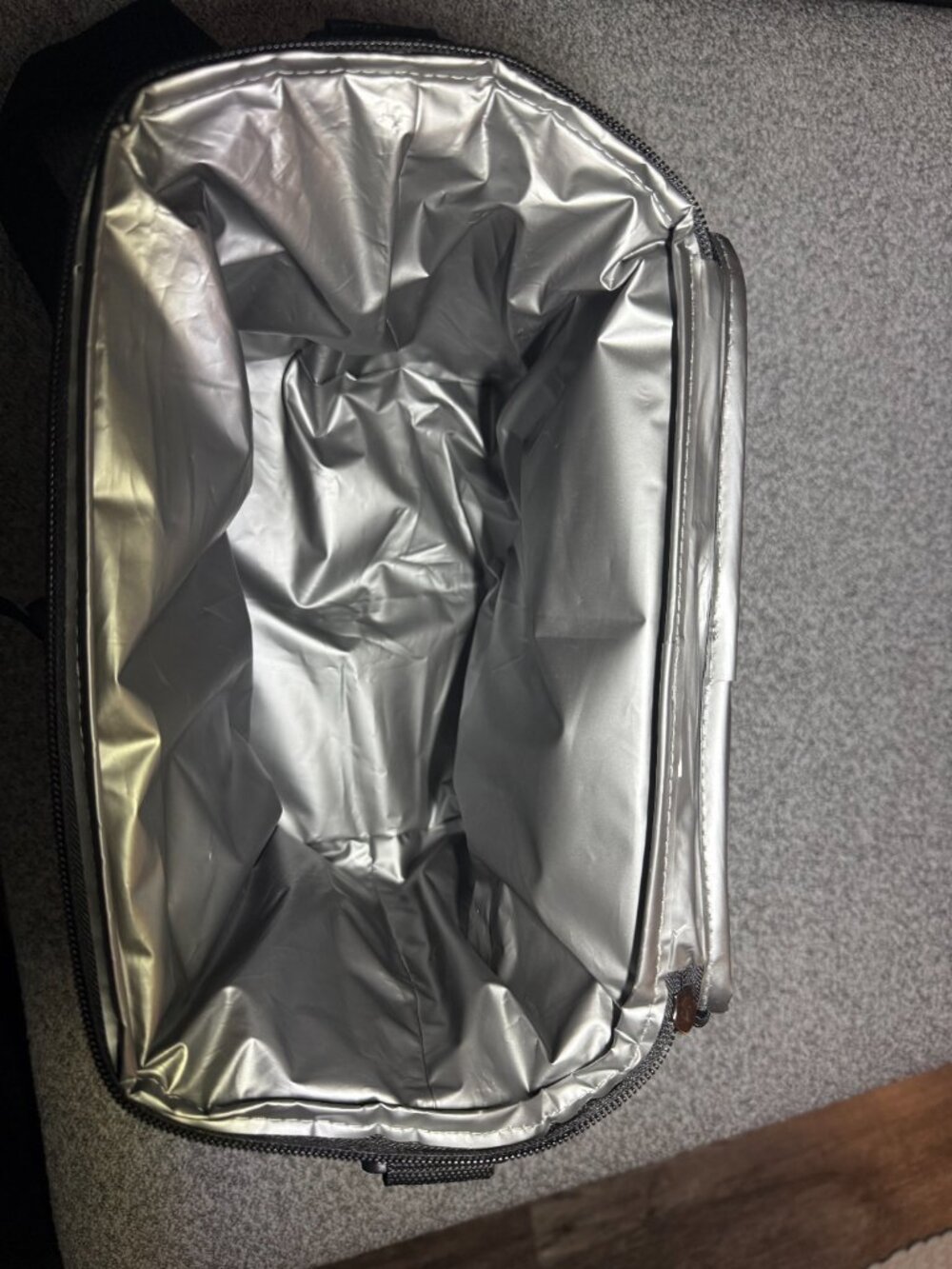 Grey Lunchbox - Picture 6 of 7